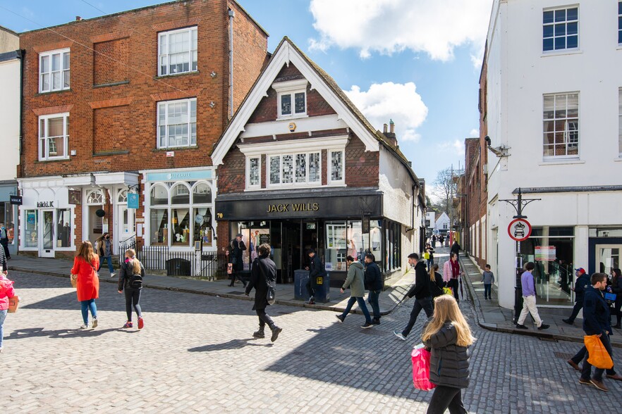 70 High St, Guildford to rent - Building Photo - Image 1 of 5