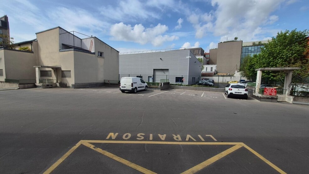 Office in Montreuil for sale - Building Photo - Image 3 of 4