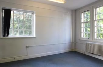 The Broadway, London to rent Interior Photo- Image 1 of 2