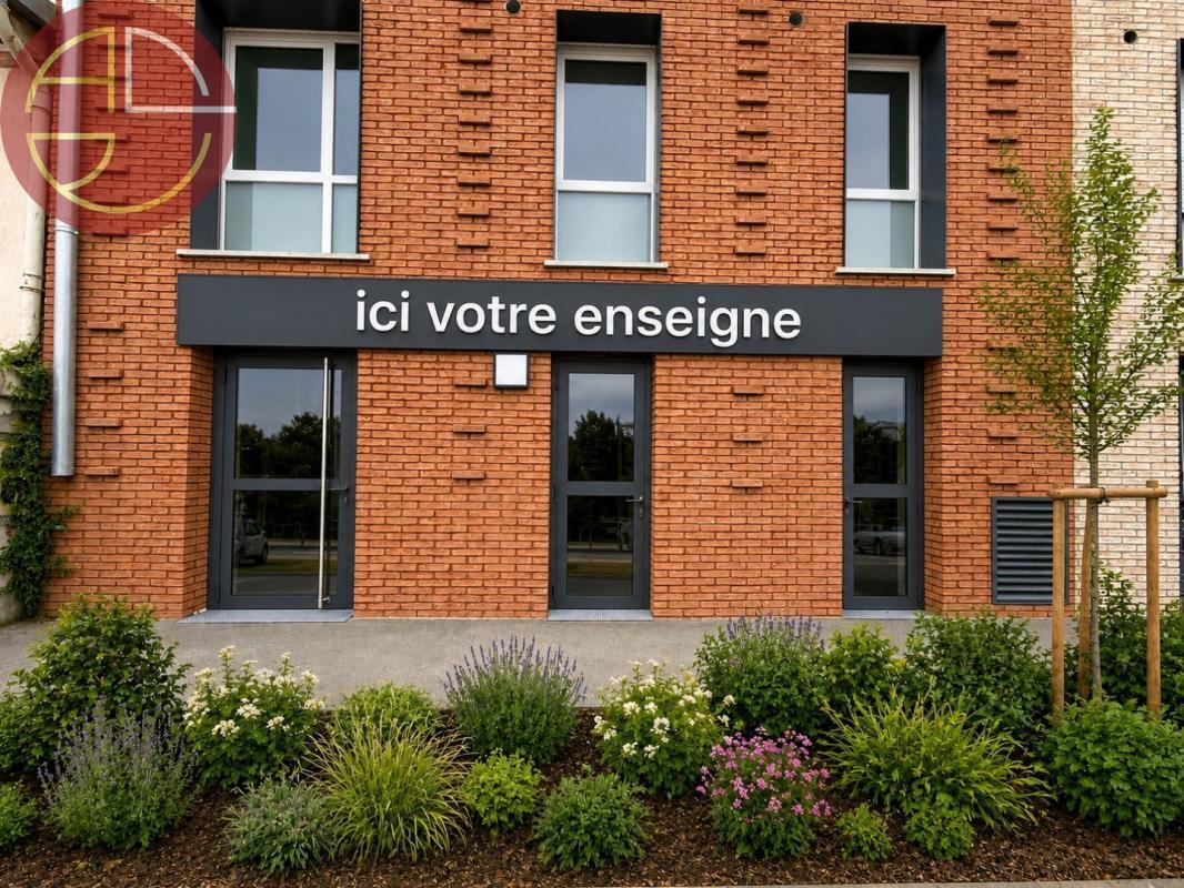 Office in Toulouse for sale Building Photo- Image 1 of 6
