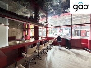 Retail in Cuenca, Cuenca to rent Interior Photo- Image 2 of 9