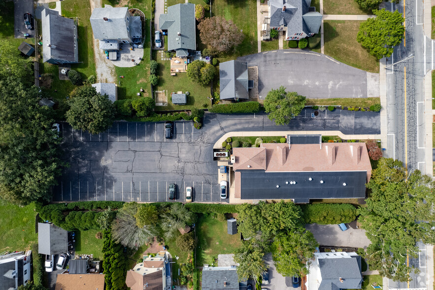 138 Main St, South Kingstown, RI for rent - Aerial - Image 3 of 10