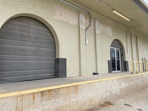 200 W New Braunfels St, Seguin, TX for rent Building Photo- Image 1 of 1