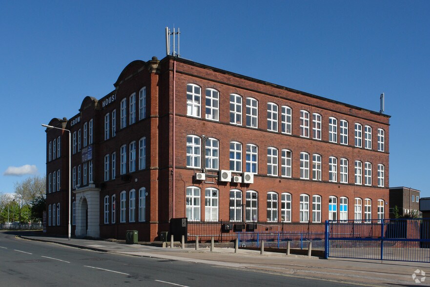 Armley Rd, Leeds to rent - Building Photo - Image 3 of 4