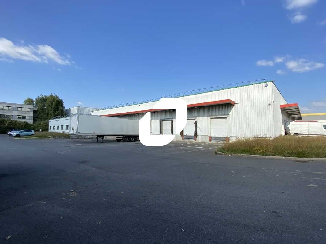 Industrial in Mitry-Mory to rent Building Photo- Image 1 of 9