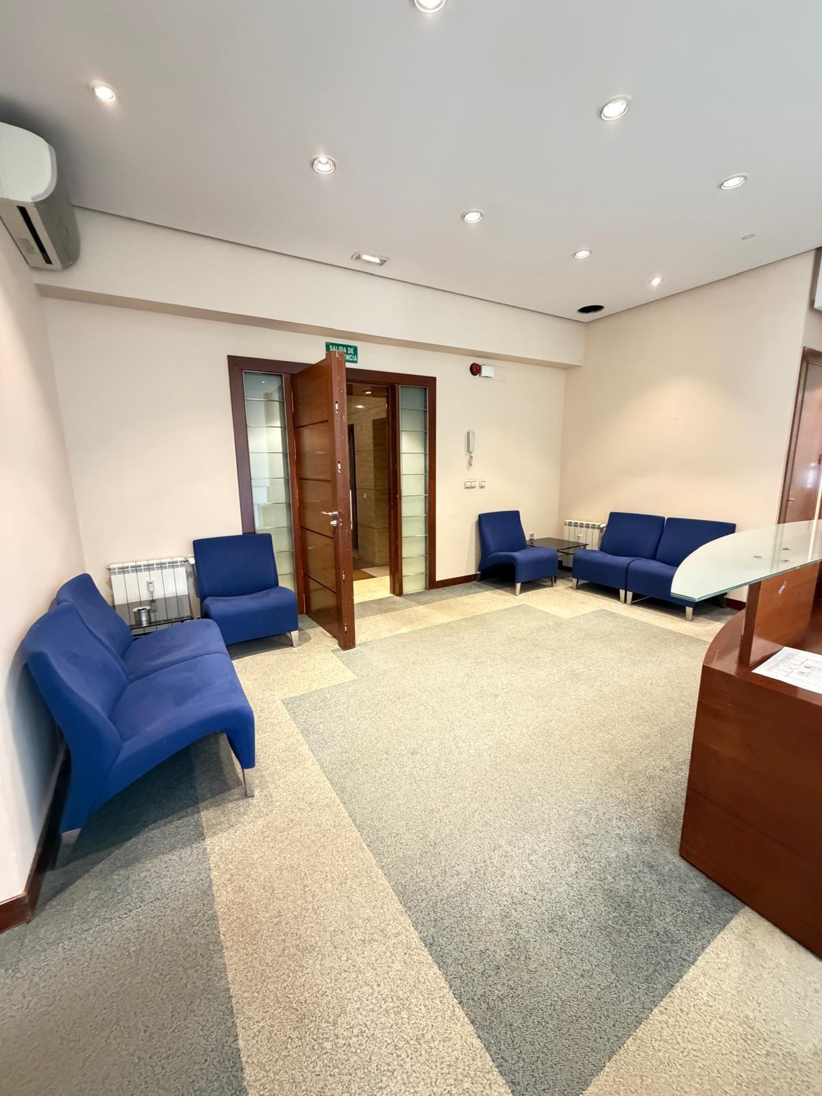 Office in Madrid, Madrid to rent Interior Photo- Image 1 of 8