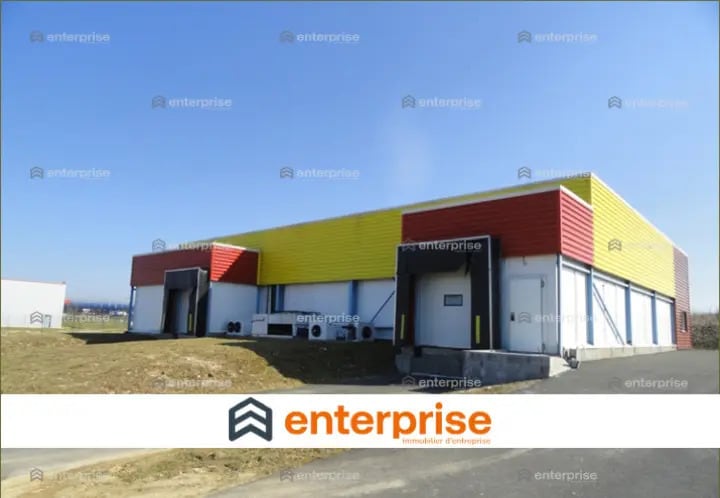 Vente Local d'activités 580 m² - Photo 1