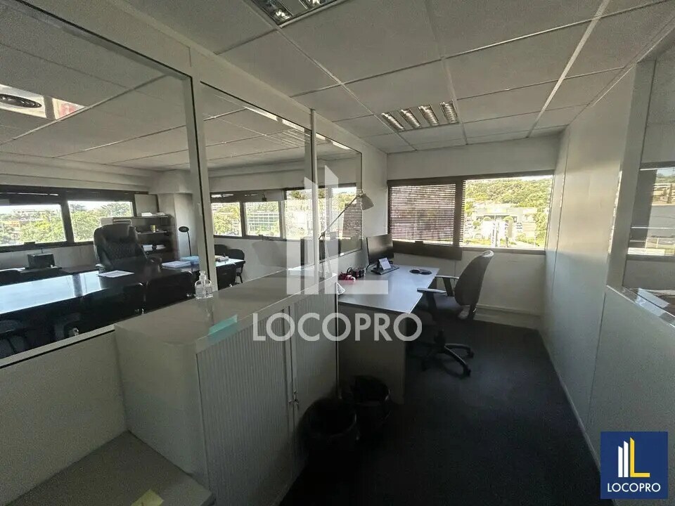 Office in Villeneuve-Loubet for sale Building Photo- Image 1 of 11