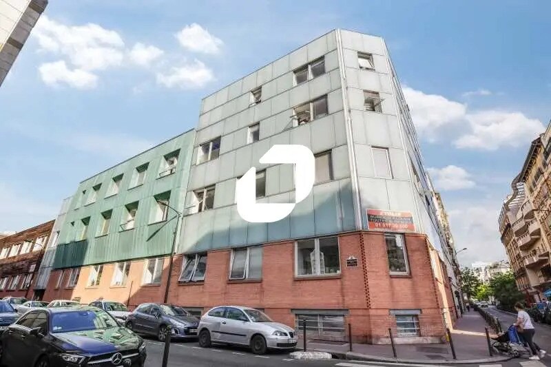 Office in Levallois-Perret to rent - Building Photo - Image 2 of 31