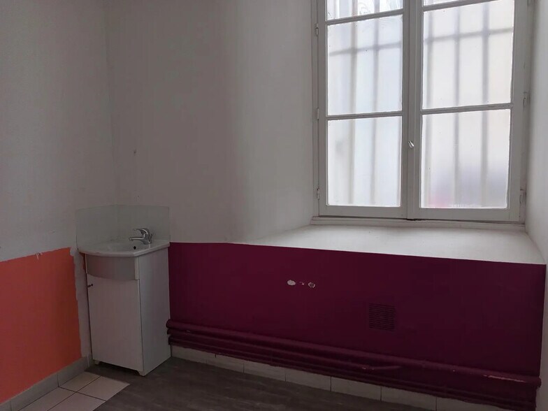 123 Avenue Du Général Leclerc, Bourg-la-Reine for sale - Building Photo - Image 3 of 5