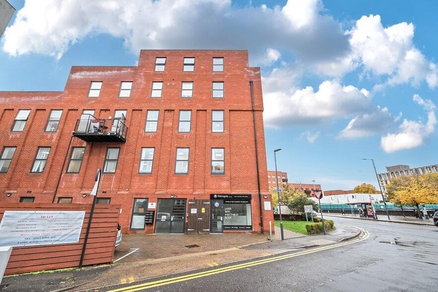 12-14 Station Rd, Harrow to rent - Building Photo - Image 2 of 10