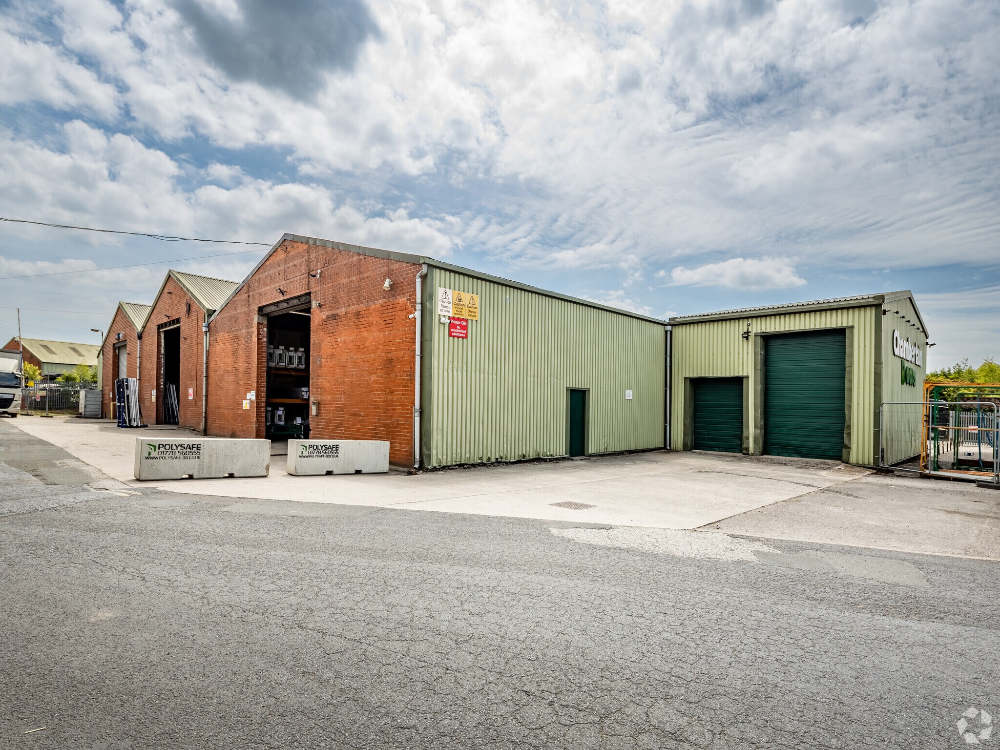 Scot Ln, Bolton for sale Primary Photo- Image 1 of 1