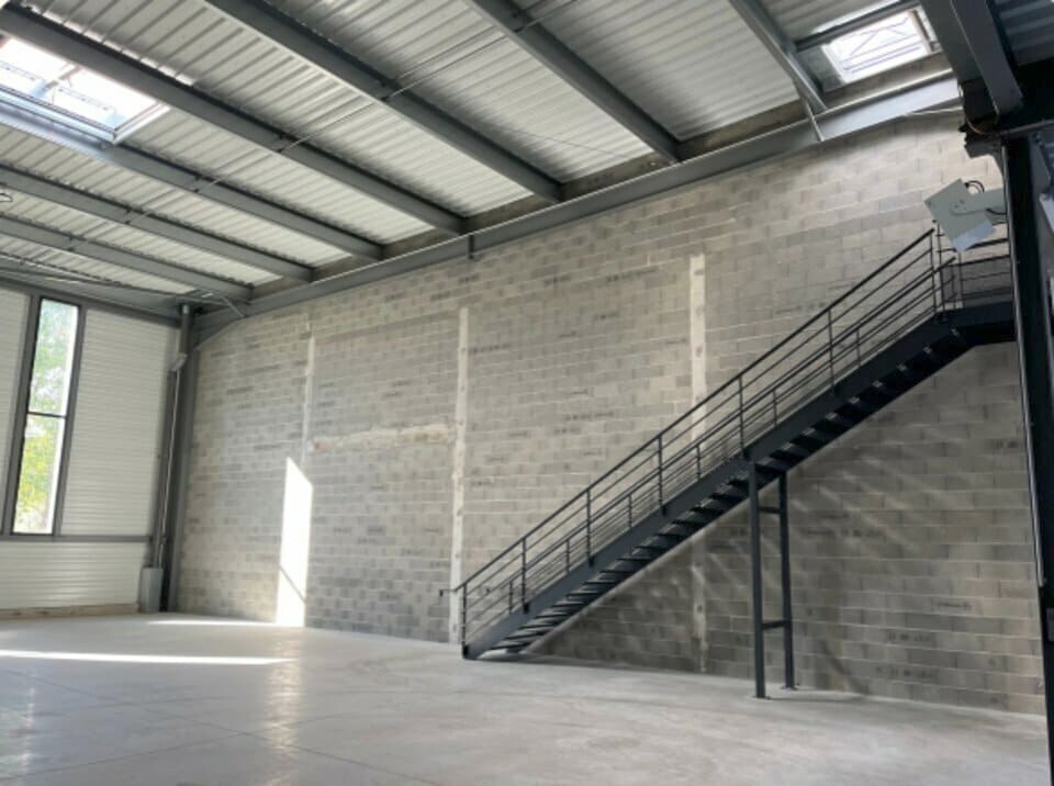 25 Rue Des Usines, Fenouillet to rent Building Photo- Image 1 of 6