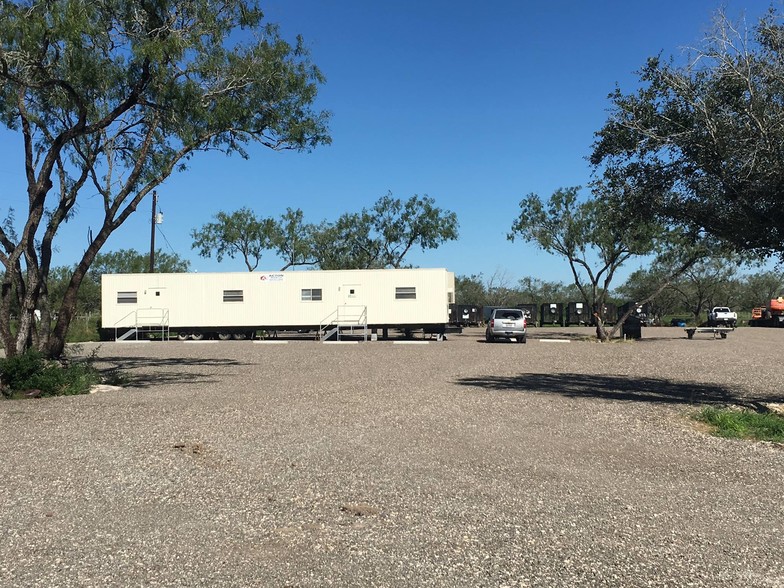 1966 Hwy 37 North Access Rd, George West, TX for sale - Primary Photo - Image 1 of 1