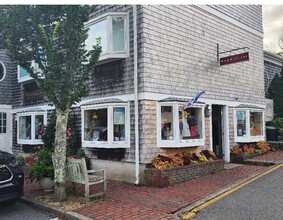 21 Kelly st, Edgartown, MA for rent Building Photo- Image 1 of 4