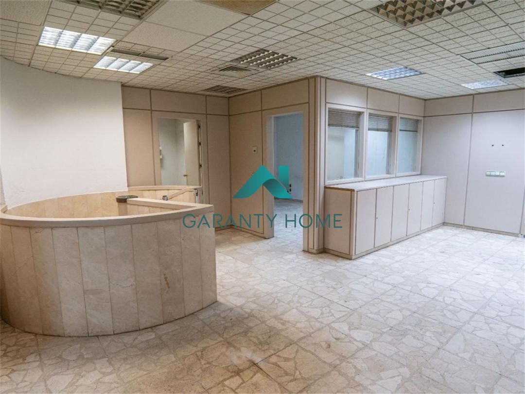 Retail in Málaga, Málaga to rent Interior Photo- Image 1 of 7