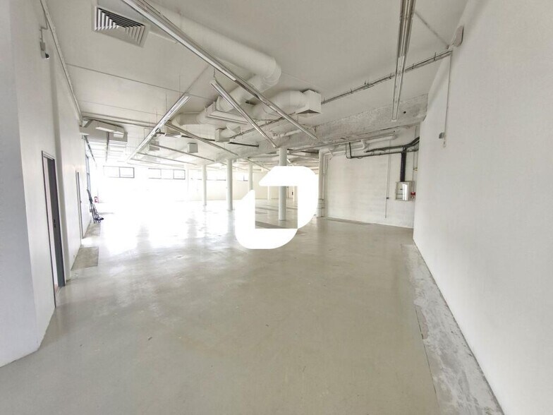 Office in Villiers-sur-Marne to rent - Interior Photo - Image 3 of 15