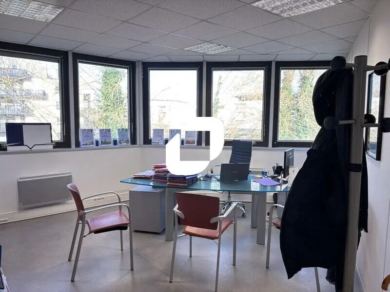 Office in Bruges to rent Interior Photo- Image 1 of 19