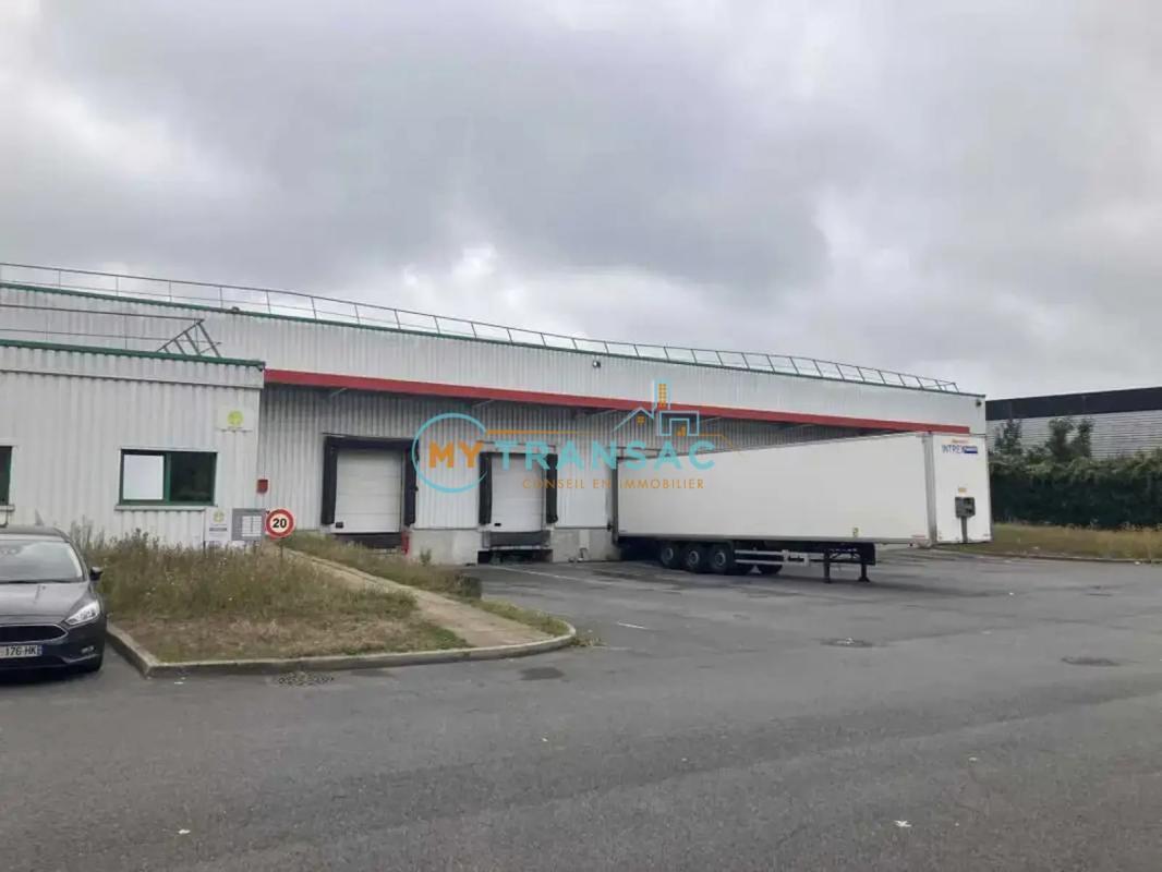 Industrial in Mitry-Mory to rent Building Photo- Image 1 of 18