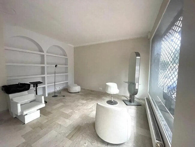 Location Commerce 25 m²