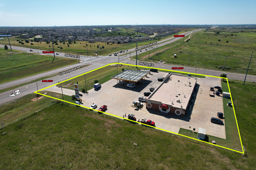 19401-19417 N Portland Ave, Edmond, OK for rent - Aerial - Image 2 of 12