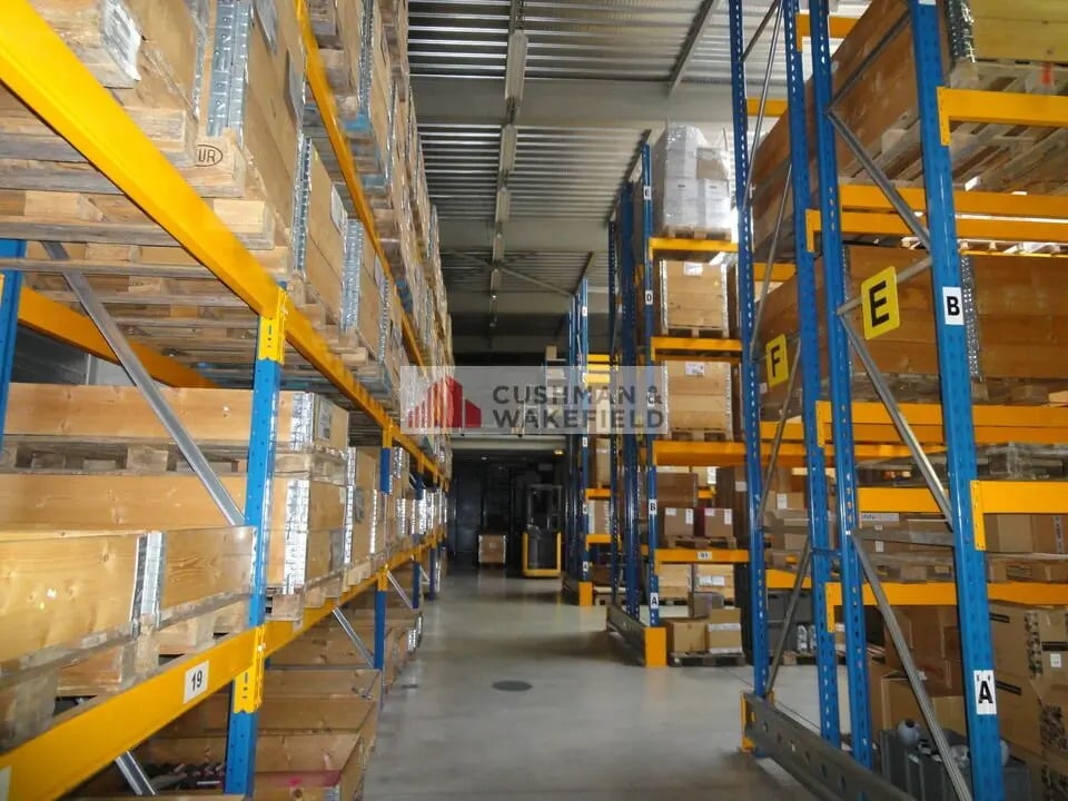 Vente Local d'activités 3 670 m² - Photo 1
