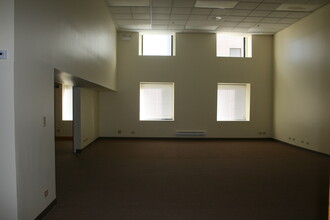 1100 Lake St, Oak Park, IL for rent Building Photo- Image 1 of 4