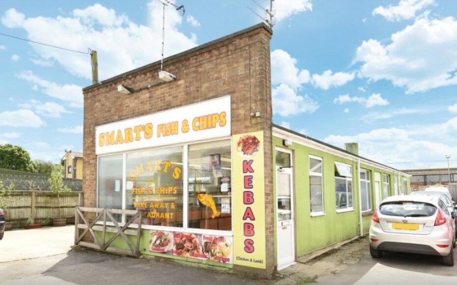 82 Black Bourton Rd, Carterton for sale Primary Photo- Image 1 of 1