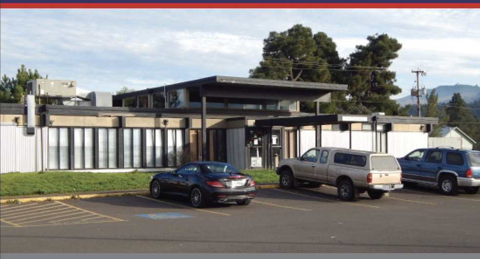 1000 W Central Ave, Sutherlin, OR for rent - Building Photo - Image 1 of 3