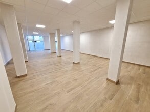 Retail in Igualada, Barcelona to rent Interior Photo- Image 2 of 10