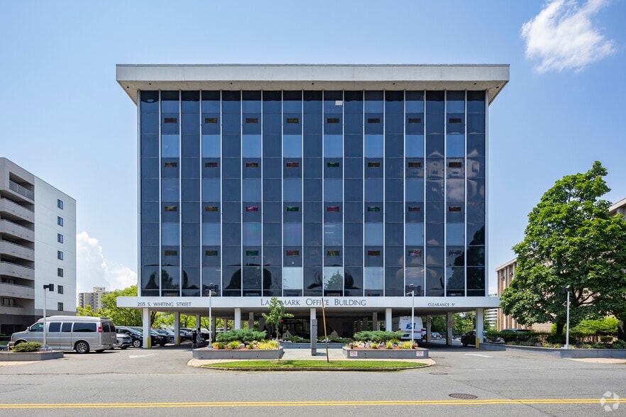 205 S Whiting St, Alexandria, VA to rent - Building Photo - Image 2 of 32