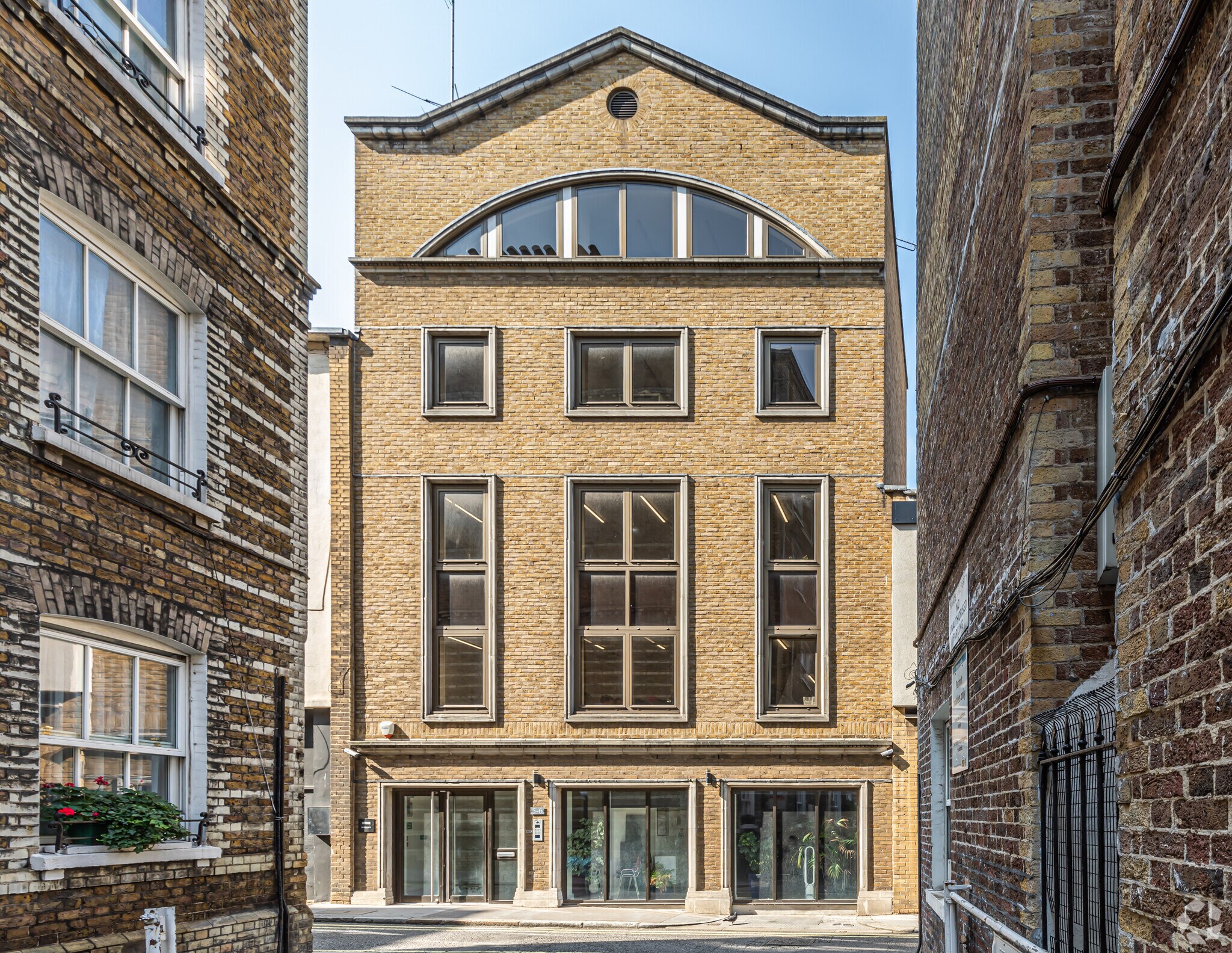 5-6 St Matthew St, London for sale Primary Photo- Image 1 of 1