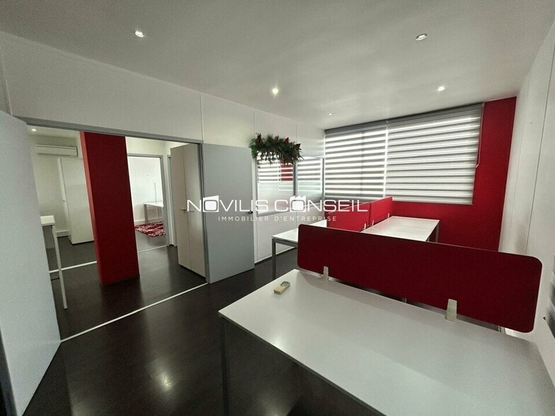 Office in Aucamville to rent - Interior Photo - Image 1 of 5