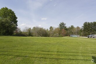 1440 Main St, Sanford, ME for rent Primary Photo- Image 1 of 3