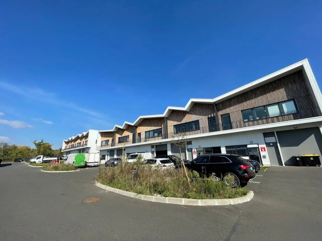 Vente Local d'activités 451 m² à 3 989 m² - Photo 1