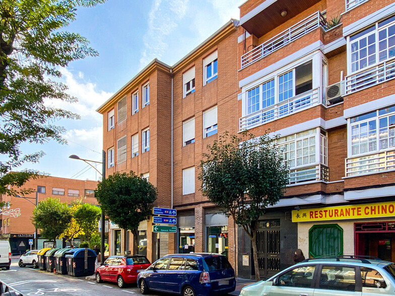 Calle Jardines, 8, Getafe, Madrid for rent - Building Photo - Image 2 of 2