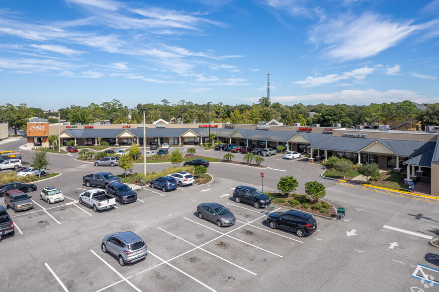 21 Alafaya Woods Blvd, Oviedo, FL for rent - Building Photo - Image 3 of 6