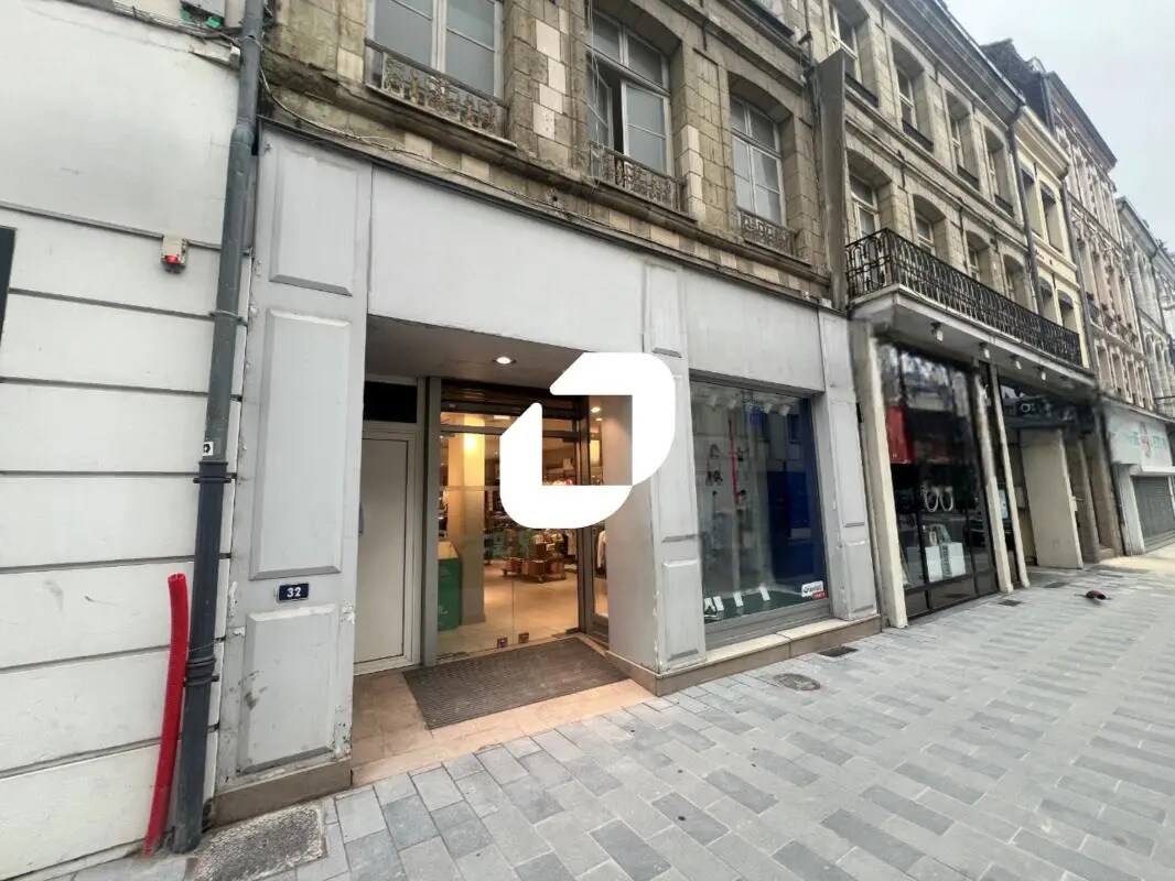 Retail in Douai for sale Building Photo- Image 1 of 4