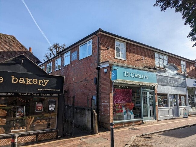 More details for 35 High St, Leatherhead - Office to Rent