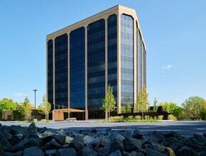 7101 Metro Blvd, Edina, MN for rent Building Photo- Image 1 of 23