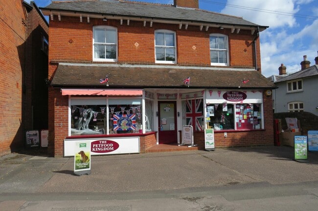 More details for High St, Hartley Wintney - Retail to Rent