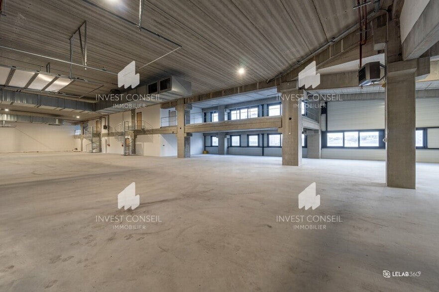 32 Rue De Seine, Colombes to rent - Interior Photo - Image 3 of 9