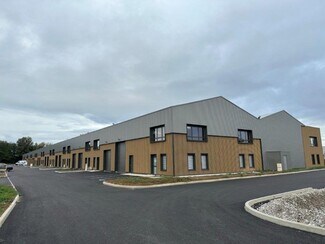 More details for 225 Avenue Des Marronniers, Bourgoin-Jallieu - Light Industrial to Rent