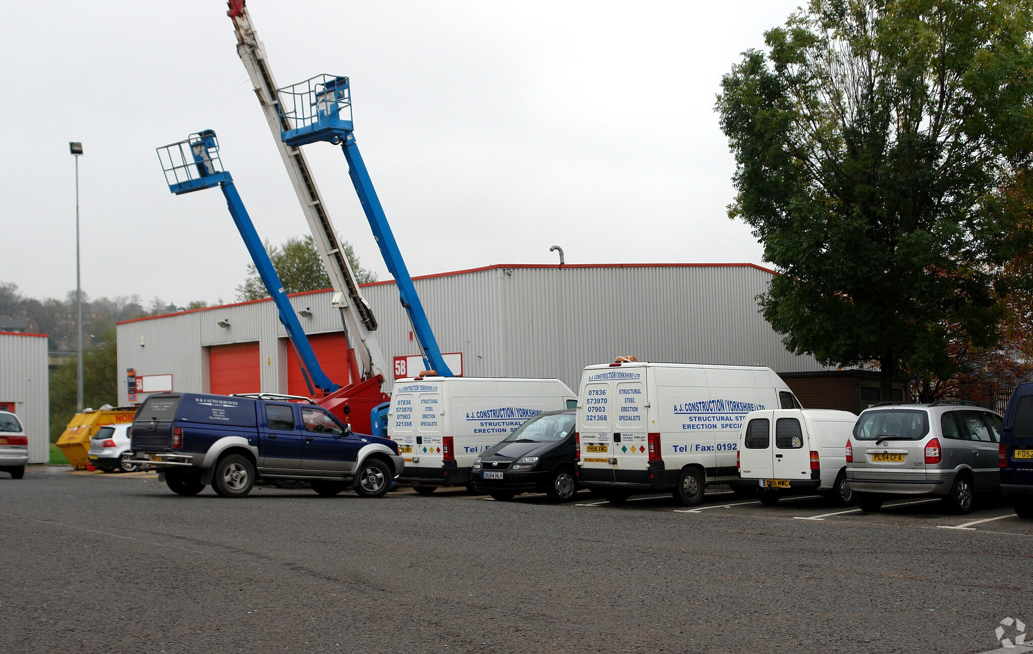 Mill St W, Dewsbury for sale Primary Photo- Image 1 of 1