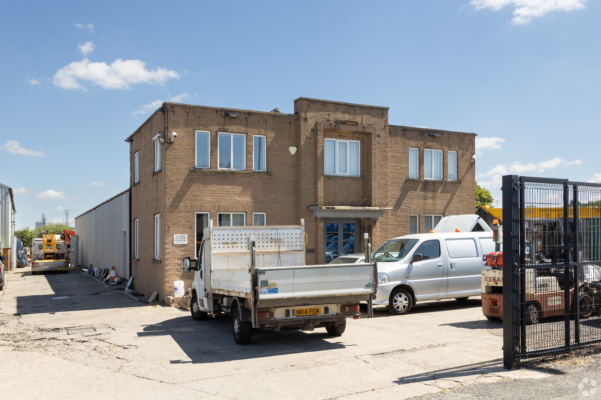 Lowfields Rd, Leeds for sale Primary Photo- Image 1 of 6