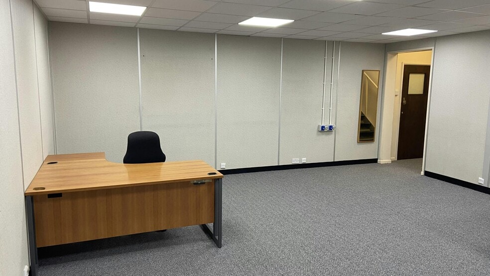 Collingwood Rd, Coventry to rent - Building Photo - Image 3 of 8