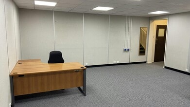 Collingwood Rd, Coventry to rent Building Photo- Image 2 of 7