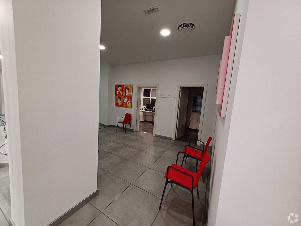 Madrid, MAD 28027 - Unit Puerta B -  - Interior Photo - Image 1 of 11