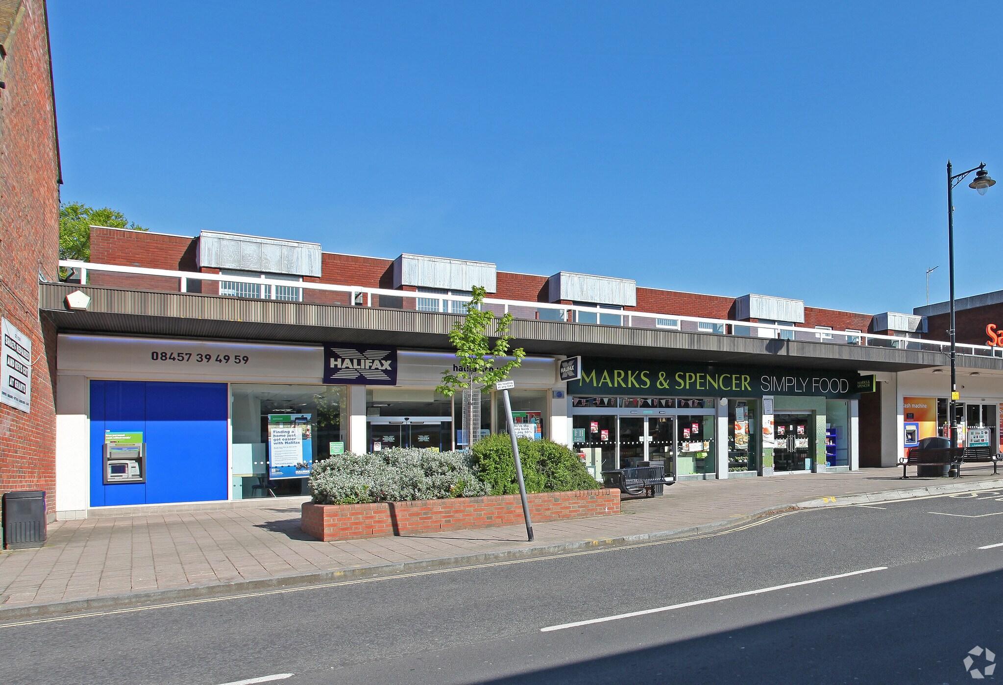 130-132 Fleet Rd, Fleet for sale Primary Photo- Image 1 of 1