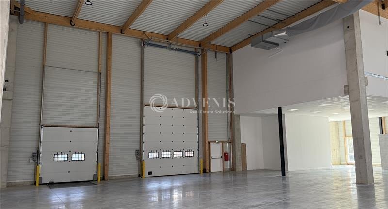 Light Industrial in Moissy-Cramayel to rent - Interior Photo - Image 3 of 12